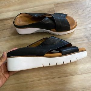 Corso Como, Size 8 Brunna . Black Sandals, white platform sole.